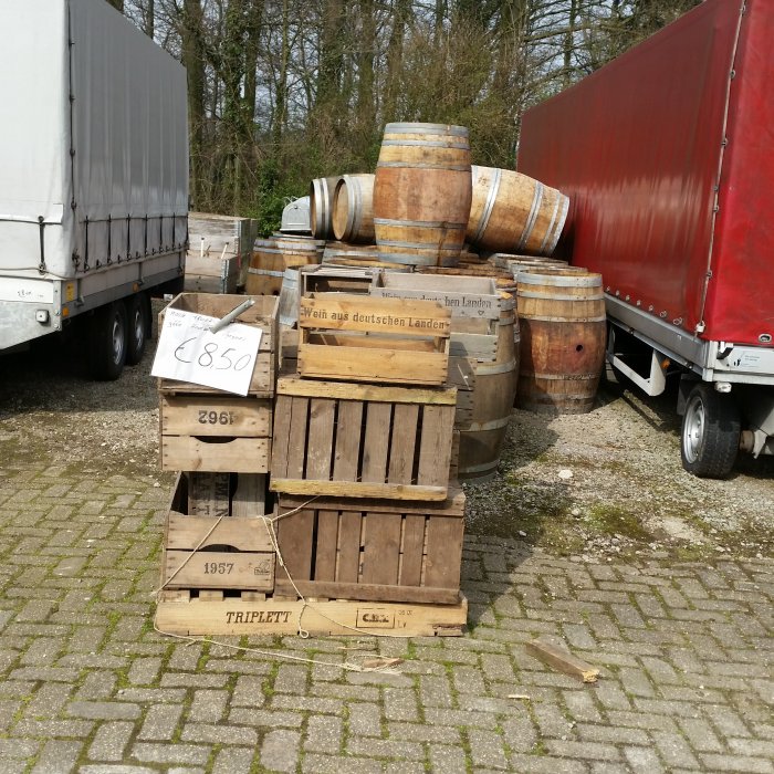 foto d 4 .  VOOR HELE PAGINA DAGELIJKS WISSELENDE VOORRAAD.