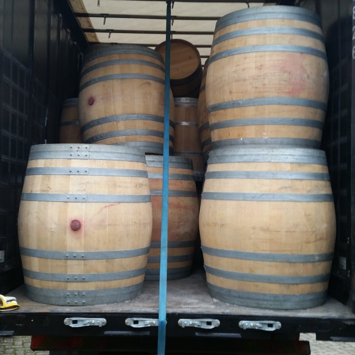 foto r 33 .  300ltr, 400 ltr, 500 ltr, 